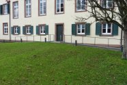 Rampe Behinderteneingang der Forstschule